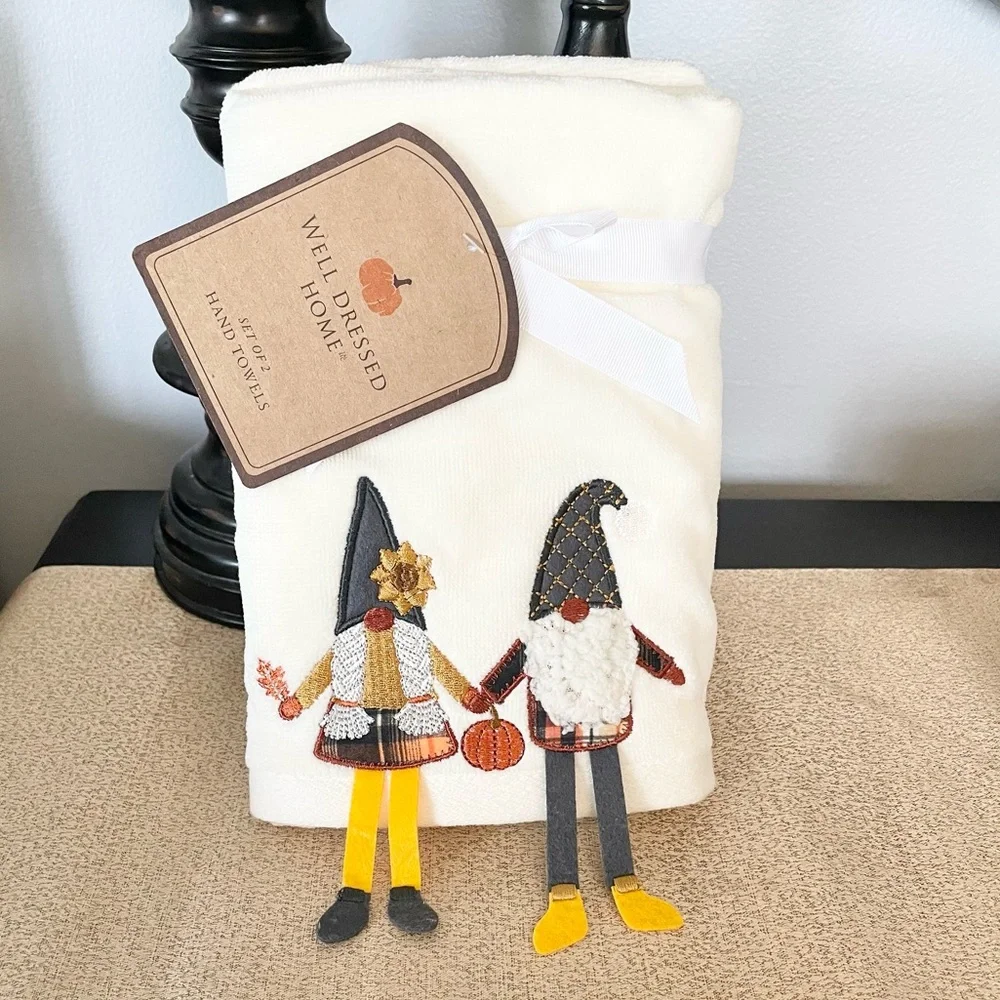 NWT SET OF 2 3D Fall Gnomes Hand Towels